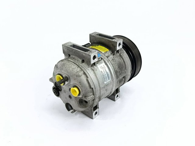 Sprężarka klimatyzacji 8708581 VOLVO