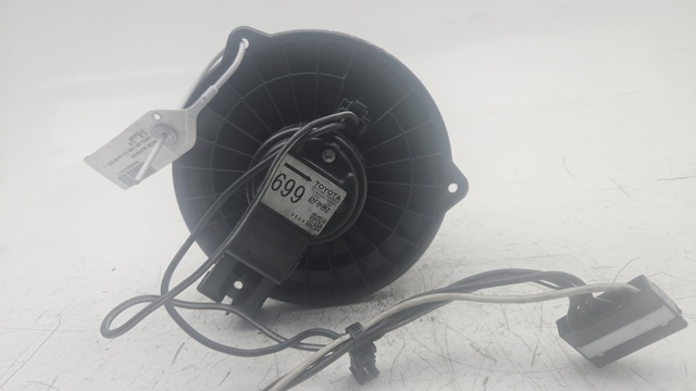 Silniczek wentylatora nagrzewnicy (ogrzewacza wnętrza) 8710342060 TOYOTA