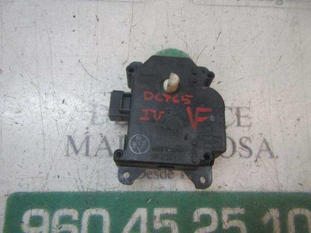 Silniczek klapy nagrzewnicy 8710630450 TOYOTA