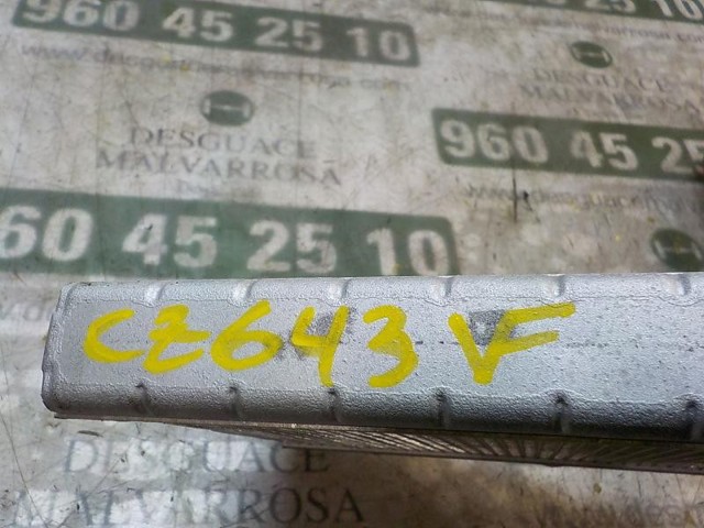 Cena części  Yaris  hatchback