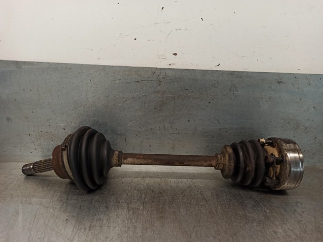 Półoś napędowa przednia lewa do Volkswagen Polo 86C