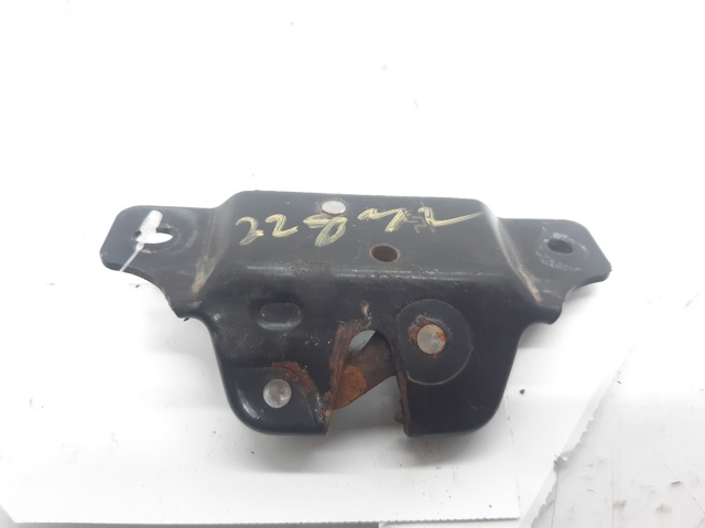 Zamek klapy Peugeot 206