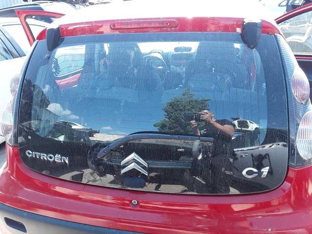 Tylna szyba Citroen C1