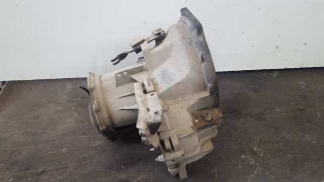 Mechaniczna skrzynia biegów w komplecie Ford Fiesta GFJ