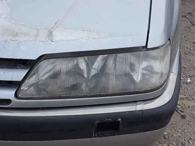 Reflektory Peugeot 605