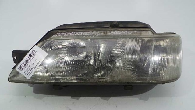 Reflektory Peugeot 605