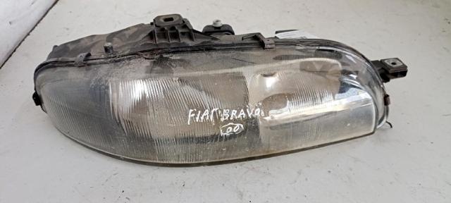 Reflektor prawy 88201558 FIAT