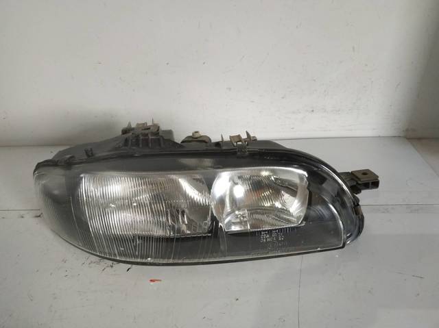 Reflektor prawy 88201558 FIAT