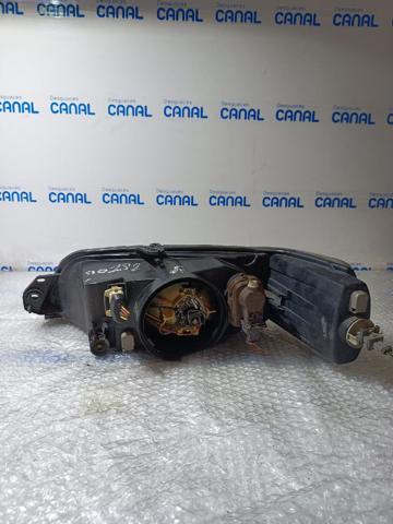 Reflektor prawy 88203989D PEUGEOT
