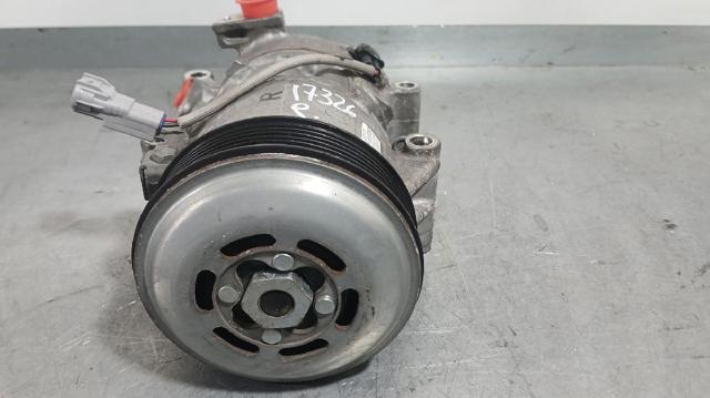 8831002840 Toyota