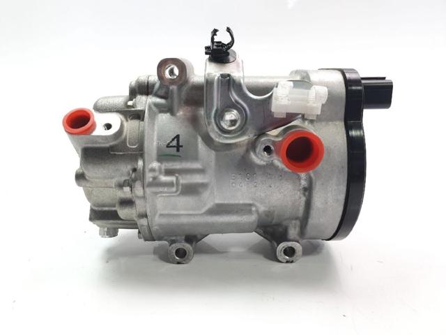 Sprężarka klimatyzacji 8837012080 TOYOTA