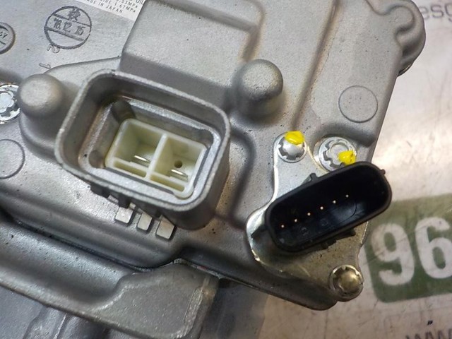 Sprężarka klimatyzacji 8837033030 TOYOTA