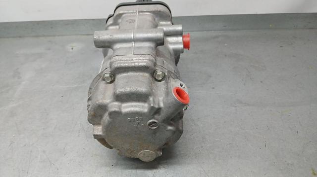Sprężarka klimatyzacji 8837033050 TOYOTA