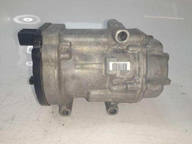 Sprężarka klimatyzacji 8837033050 TOYOTA
