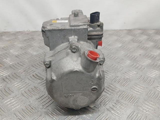 Sprężarka klimatyzacji 8837047033 TOYOTA