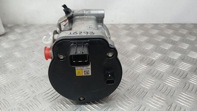 Sprężarka klimatyzacji 8837047092 TOYOTA