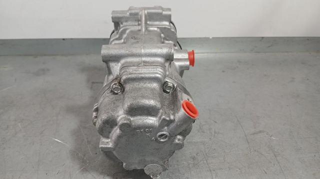 Sprężarka klimatyzacji 88370K0010 TOYOTA