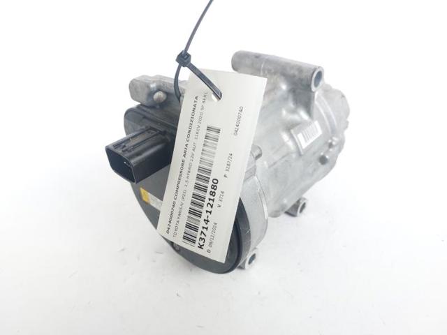 Sprężarka klimatyzacji 88370K0010 TOYOTA