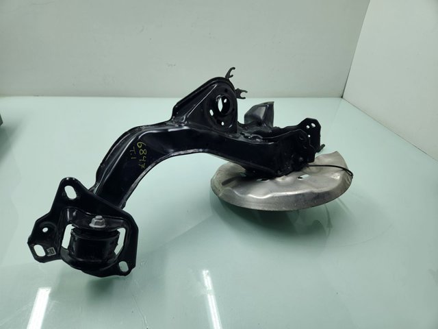 Wahacz (drążek) zawieszenia tylnego podłużny dolny lewy 8842879 BMW