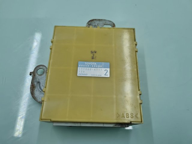 8865060680 Toyota
