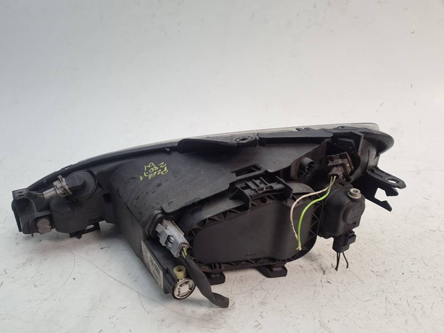 Reflektor prawy 89000520 PEUGEOT