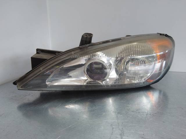 Reflektor lewy 89003044 NISSAN