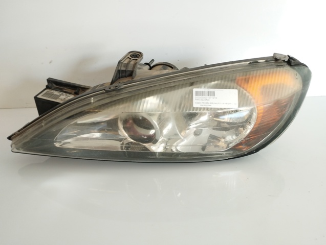 Reflektor lewy 89003044 NISSAN