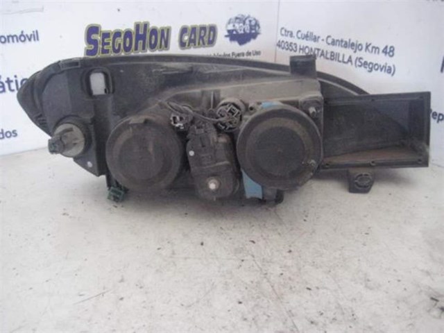 Reflektor lewy 89003044 NISSAN