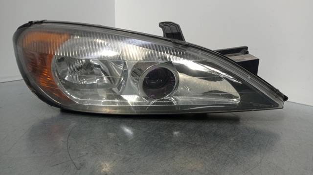 Reflektor prawy 89003045 NISSAN