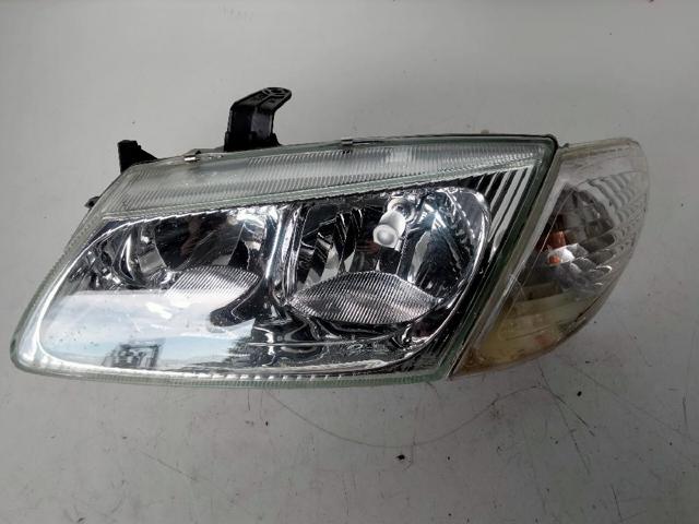 Reflektor lewy 89004856 NISSAN