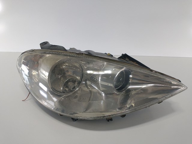 Reflektor prawy 89006374 PEUGEOT