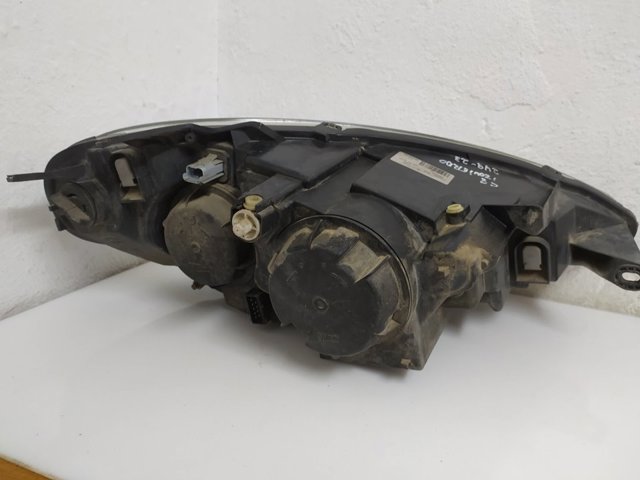 Reflektor prawy 89009180 PEUGEOT