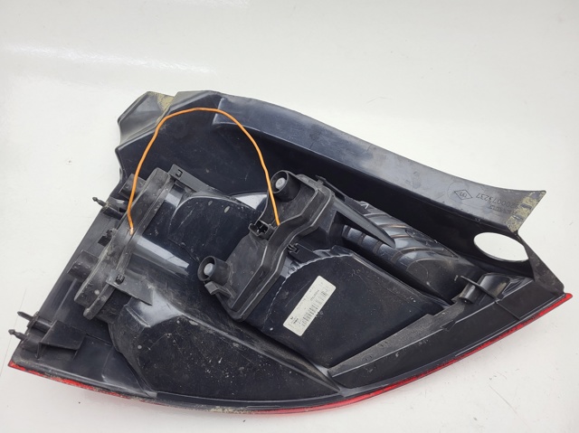 Lampa zespolona tylna prawa 89026004 RENAULT