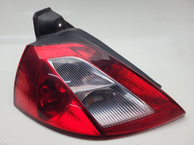 Lampa zespolona tylna lewa 89026005 RENAULT