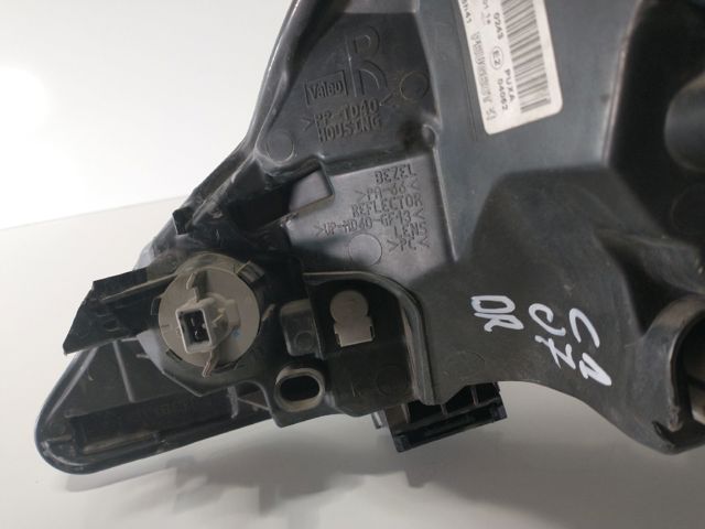 Reflektor prawy 89033104 PEUGEOT