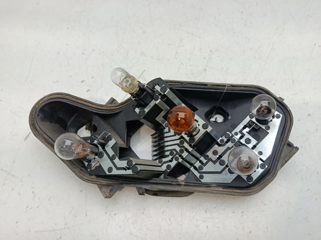 Lampa zespolona tylna prawa 89037877A OPEL