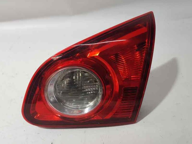 Lampa zespolona tylna prawa wewnętrzna 89071064 NISSAN