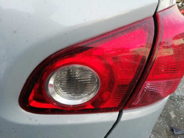 Lampa zespolona tylna prawa wewnętrzna 89071064 NISSAN