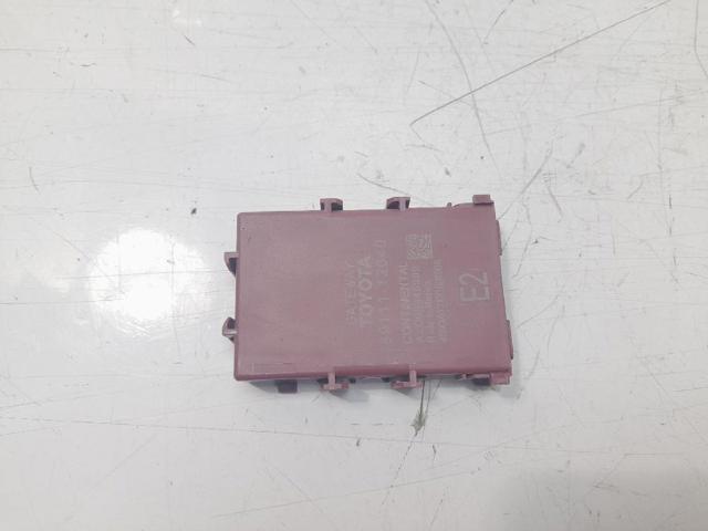 8911112040 Toyota