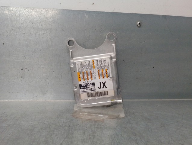 8917002J70 Toyota