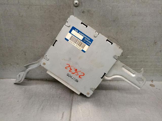 8929360032 Toyota