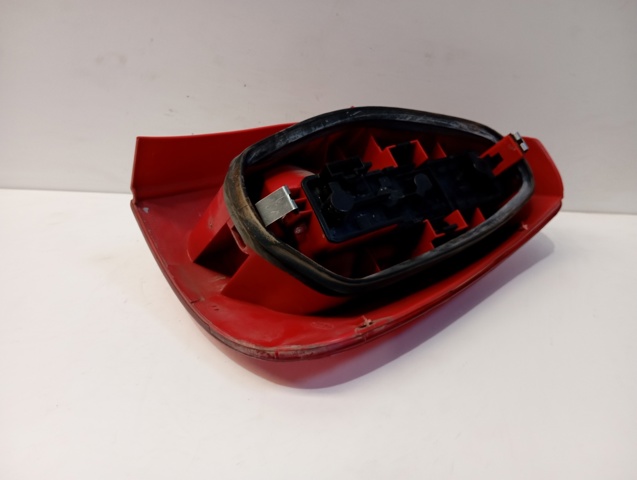 Lampa zespolona tylna lewa 89300250 PEUGEOT