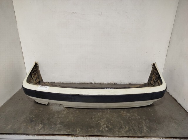 Zderzak tylny do Audi 80 89, 89Q, 8A