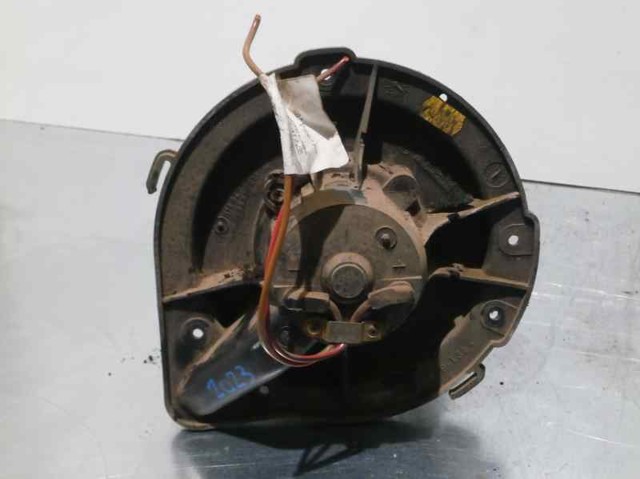 Silniczek wentylatora nagrzewnicy (ogrzewacza wnętrza) 893820021 VAG