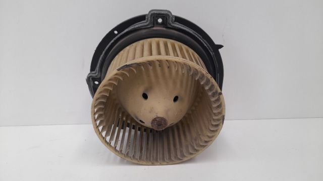 Silniczek wentylatora nagrzewnicy (ogrzewacza wnętrza) 893820021 VAG