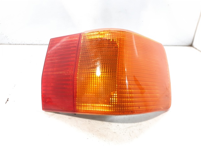 Lampa tylna Audi 80