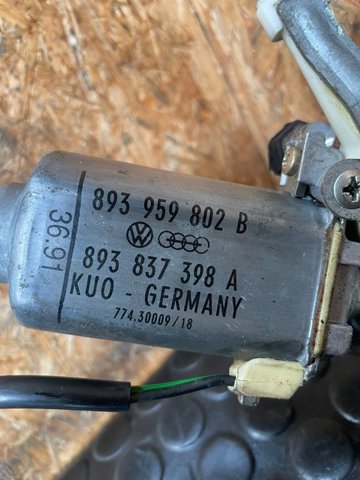 Mechanizm podnoszenia szyby drzwi przednich prawych Audi 90 89, 89Q, 8A