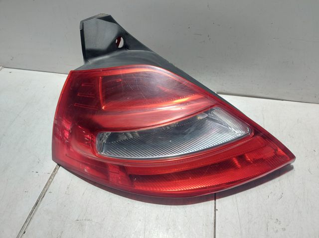 Lampa zespolona tylna lewa 89397354 RENAULT