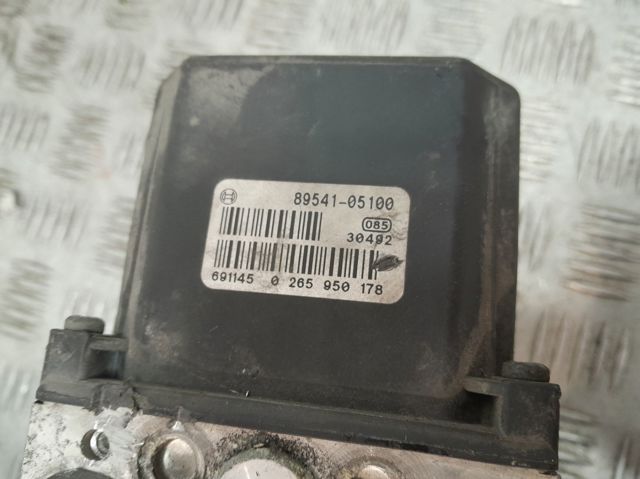 Sterownik ABS  hydrauliczny 8954105100 TOYOTA