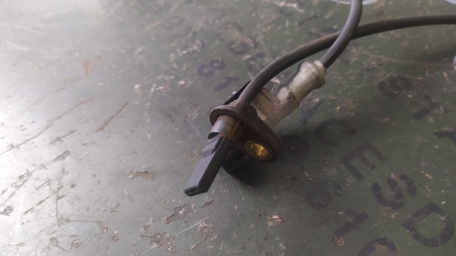 Czujnik ABS przedni 895420H010 TOYOTA